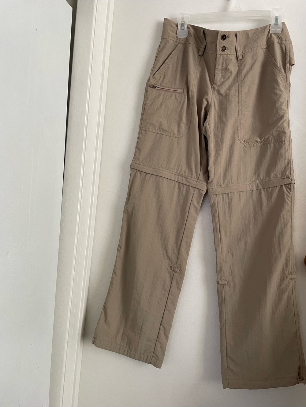 Lucy Women’s  Convertible Cargo Pants in Khaki